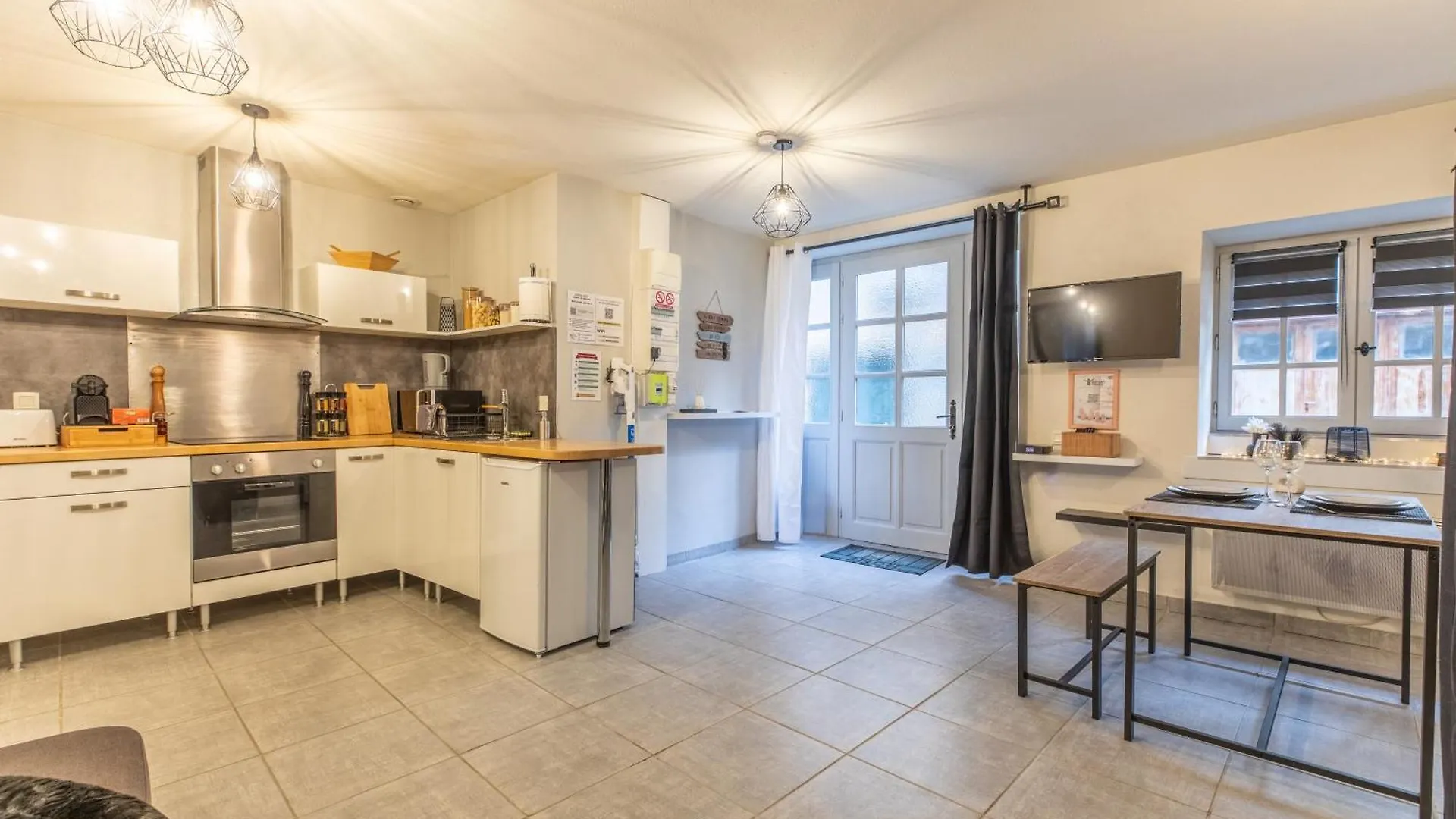Nid Douillet - Elegant Studio En Plein Centre De Riom location